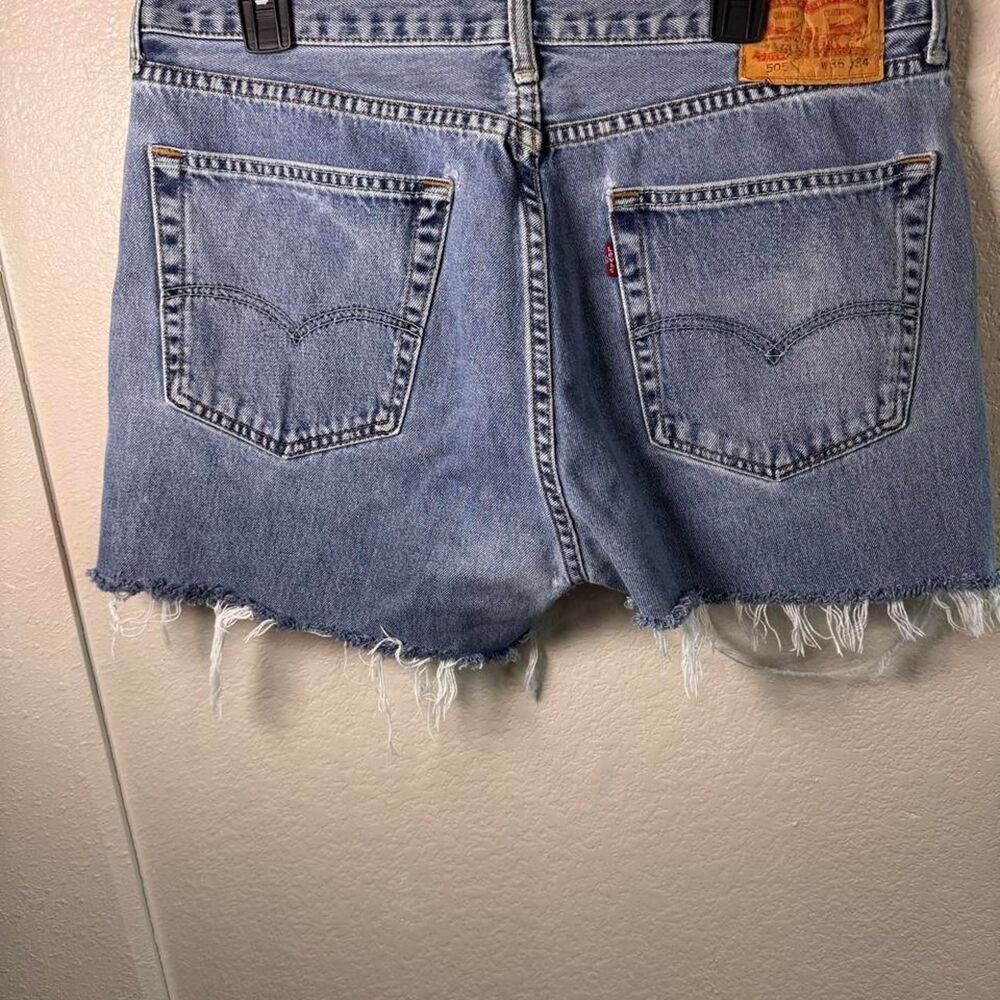 Levi's 505 Blue Denim Shorts Men's Size 36 Distressed Casual Summer Shorts